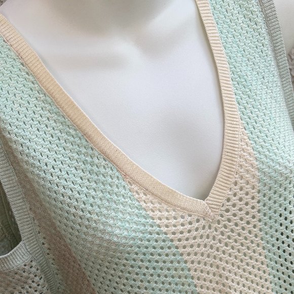Sogi Cold Shoulder Mesh V-Neck Top Cream & Light Green Size M - Picture 3 of 8